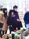 “艳艳”到校送温暖  学生购票享方便 ——淮北汽车站“艳艳服务队”到beat365官网现场售票