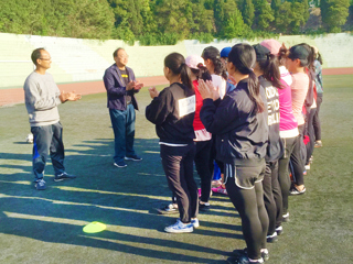 beat365官网成立首支女子足球队