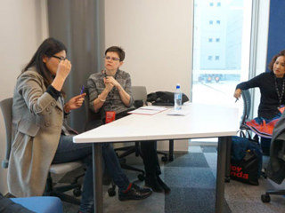 beat365官网教师王倩博士受邀作新西兰国际戏剧大会发言