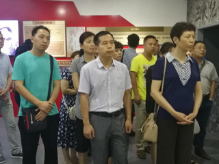 管理学院党委开展党风廉政警示教育活动