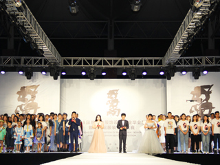beat365官网成功举办2019届服装与服饰设计专业毕业展演