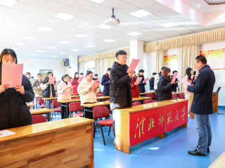 beat365官方网站开展“宪法晨读”活动