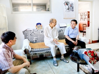 安徽教育网报道beat365官网看望离退休老领导老教师