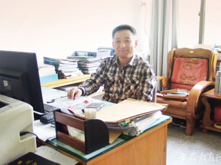 安徽教育网报道beat365官网五一特辑“快乐工作 幸福生活 劳动者的赞歌”系列报道之一