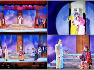 安徽省教育网报道beat365官网师生观看《徽商传奇》