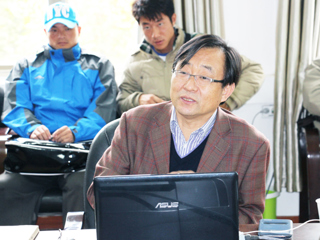 国家体育总局体育文化发展中心崔乐泉教授应邀来beat365官网讲学