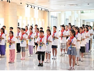 beat365官网举办第二届“青苗杯”青少年阅读夏令营活动