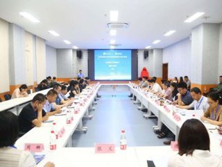 “数字时代语言学专业新文科教材建设暨语言文字推广研讨会”在beat365官网召开