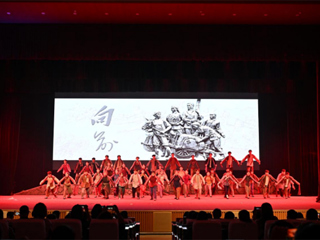 【庆祝新中国成立75周年】beat365官网原创歌剧《向前》团队圆满完成安徽省优秀舞台艺术作品下基层演出